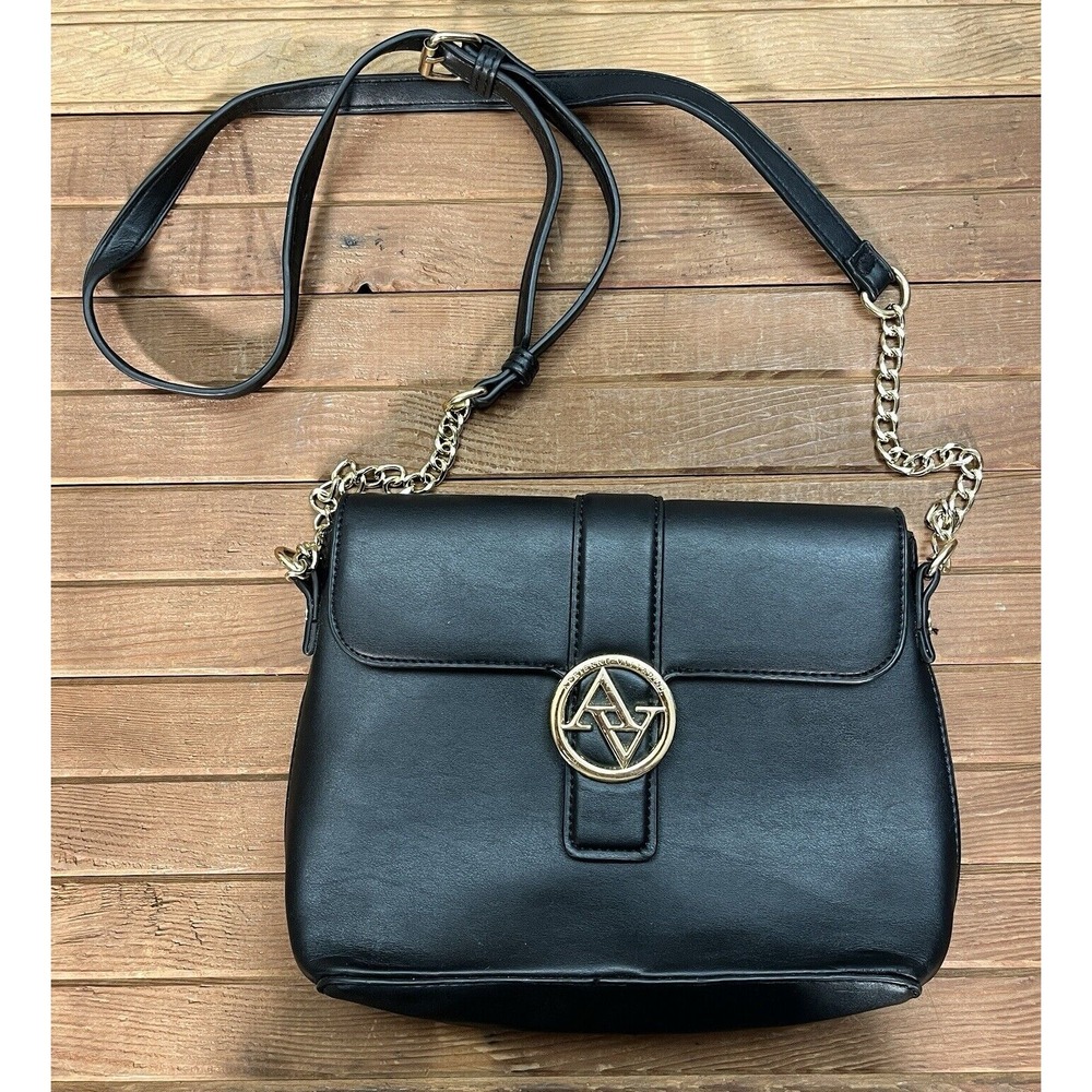 Adrienne Vittadini Bag Black Crossbody Purse Shoulder Strap Classic Minimalist